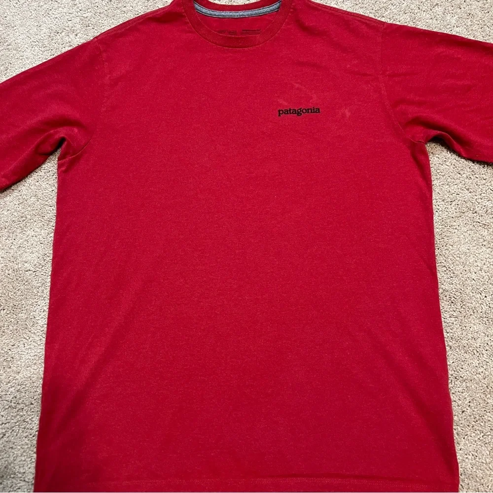 Men’s Patagonia Shirt Size Medium